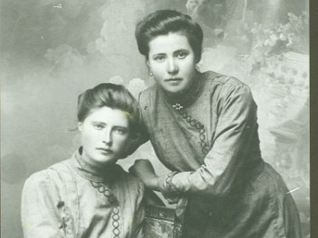 Soeurs Laffranc Eulalie née en 1900 et Marie née en 1897